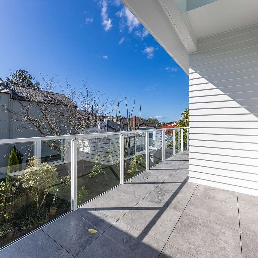 Two Bedroom , Two Carparks -Grafton - Photo 1