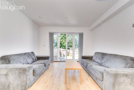 4 bedroom terraced house to rent - Photo 3