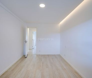 Apartamento T3 remodelado, com logradouro com churrasco em Porto Sa... - Photo 2