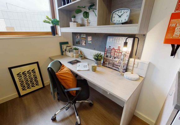 Silver Studio Plus - Photo 1