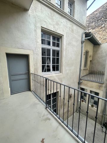 Location Appartement 4 pièces 94m² - Photo 4
