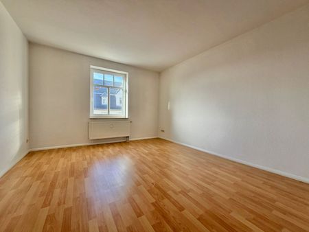 4 Zimmer • in Hartmannsdorf • mit Balkon • ideale Familiengröße • zur Miete • jetzt anrufen! - Photo 3