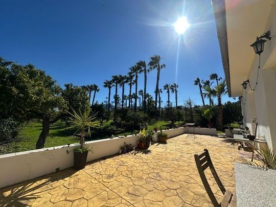 Alquiler de chalet adosado en Lugar Menaya - Photo 1