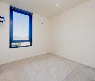 2 Bed, 2 Bath - Photo 2