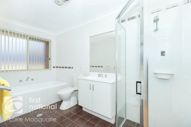 4 Hawkins Place, Cameron Park NSW 2285 - House For Rent | Domain - Photo 1