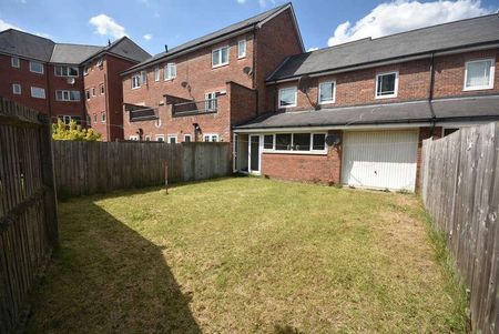 Mackworth Street, Hulme, Manchester, M15 - Photo 4