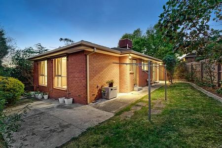 3/4 Arden Crescent, Rosanna - Photo 5