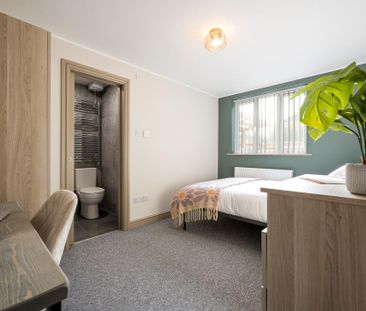 1 bedroom in a house share to rent - Photo 4