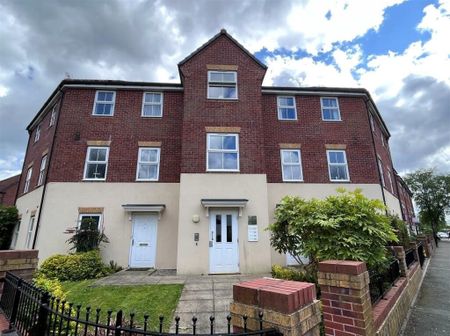 2 Bed Maisonette, Appleton Street, M8 - Photo 2