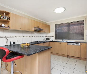 Comfortable Family Living in a Convenient Location - Photo 3