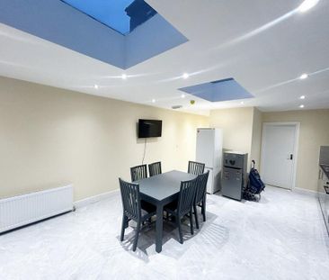 1 bedroom in a house share to rent - Photo 4