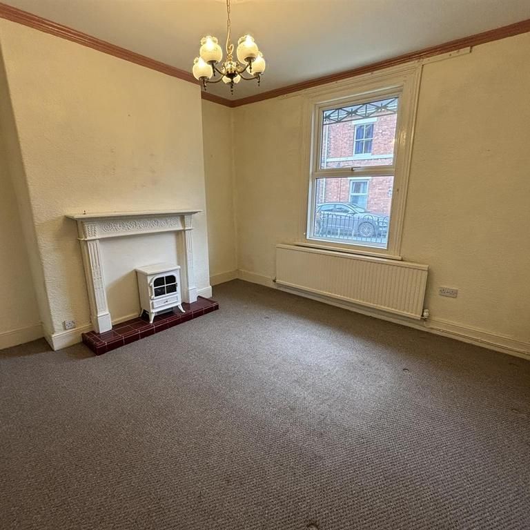 2 bedroom terraced house to rent - Photo 1
