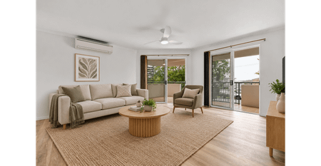 Beautifully Renovated, Exceptionally Spacious & Perfectly Positioned - Photo 2