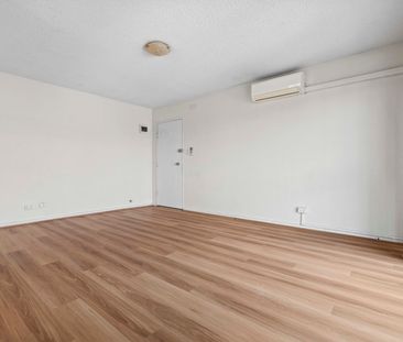 11/45 Woolton Avenue, Thornbury VIC 3071 - Apartment For Rent | Domain - Photo 5