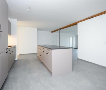 Grosszügige 4.5-Zimmer-Wohnung mit stilvollen Details - Foto 4