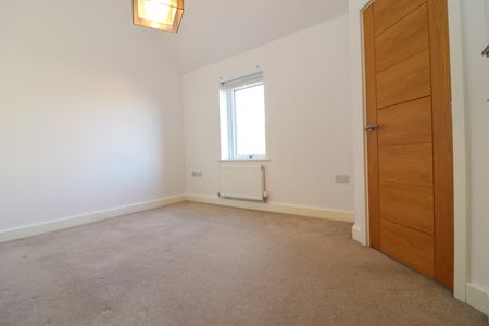 CM2 0FW, Chelmsford - Photo 2