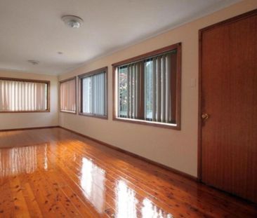 11 Hoskins Street, Gwynneville, NSW 2500 - Photo 6