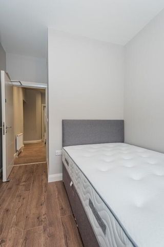 Unit 4, 16 Eglantine Avenue, Belfast, BT9 6DX - Photo 5