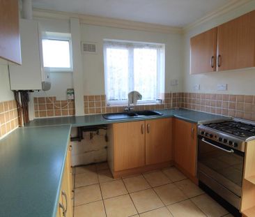 2 bedroom detached bungalow to rent - Photo 5