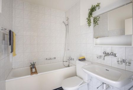 Wohnung mit Aussicht in Aesch - Foto 3