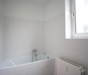 'Stadtnah und Bezahlbar: Erdgeschoss-Wohnvergnügen!' - Photo 1