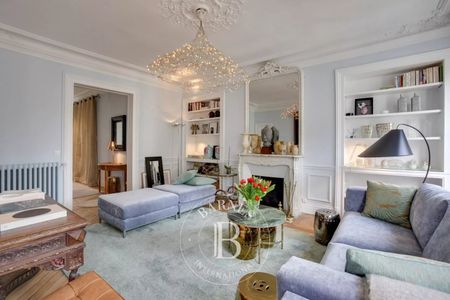 Appartement • Enfants Rouges - Photo 2