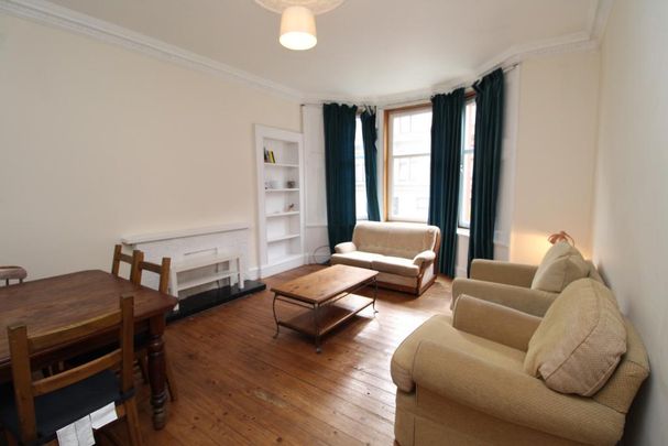 3 bedroom flat to rent - Photo 1