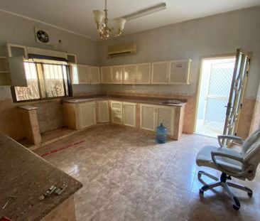 Beautiful villa for annual rent in prime location - Photo 3