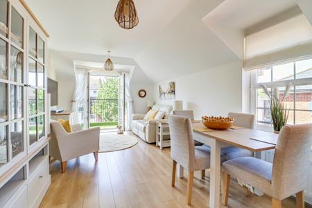 Stephens Court, Harpenden, Hertfordshire, AL5 4FE - Photo 3