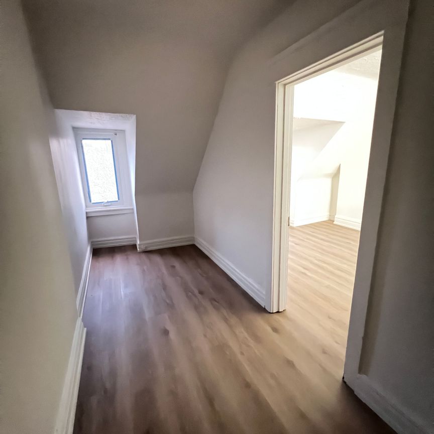 For Lease - 82 Curzon Street Unit# UNIT 3, Toronto, Ontario - Photo 1