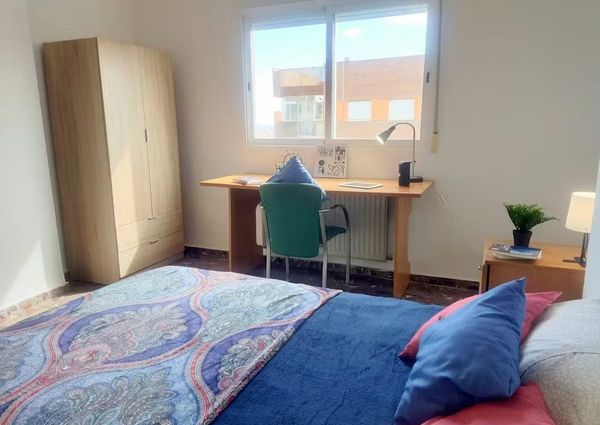 Carrer dIbi, Paterna, Valencian Community 46989