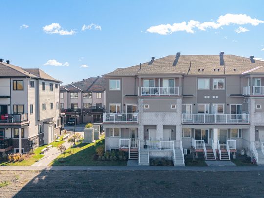 For Lease - 733 Chromite Private Unit# 32, Barrhaven, Ontario - Photo 1