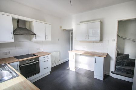 2 bedroom terraced house to rent - Photo 5