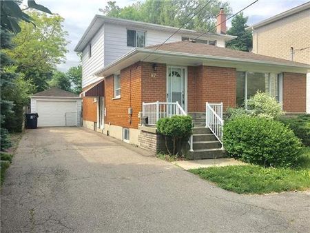 For Lease - 87 Wedgewood Drive, Toronto, Ontario - Photo 2