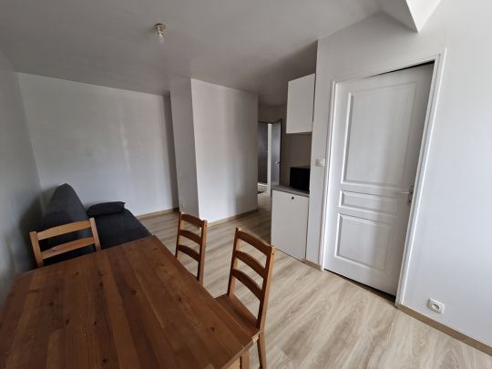 Location Appartement 1 pièce 19m² - Photo 1