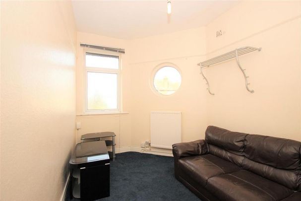 2 bedroom house to rent - Photo 1