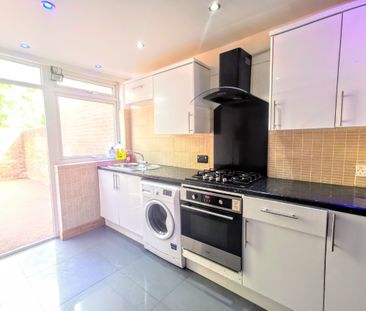 Waterloo Street, Southsea (Close to t... - Photo 3