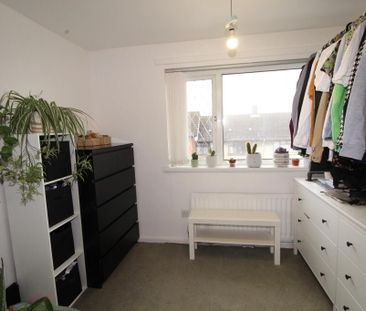 3 Queens Gardens, Newtownabbey, BT36 5JA - Photo 6