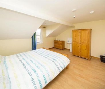 Room 5, 56 Delhi Street, Belfast, AL - Photo 6