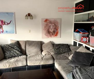 3 Bedroom Waikanae home- great location, spa, pets! - Photo 4