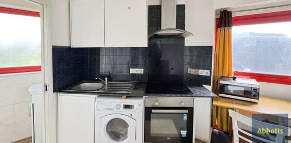 Observation Court, Ipswich - Photo 2