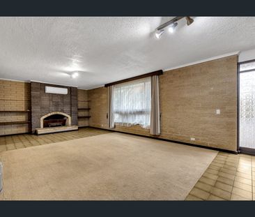 Room For The Whole Family! - Photo 2