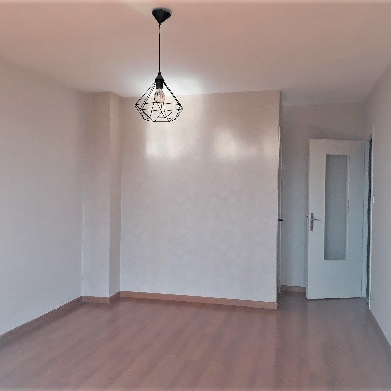 APPARTEMENT TYPE 3 DERNIER ETAGE CAVE PARKING SOUS SOLTOULOUSE SAINT MICHEL METRO MARCEL LANGER - Photo 1