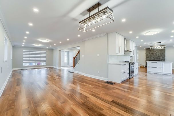 For Lease - 100 Poplar Heights Drive, Toronto, Ontario - Photo 1