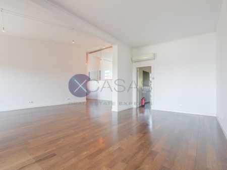 Moradia T4 em Lisboa - Photo 2