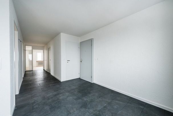 Visit – Move in – Feel at home - Photo 1