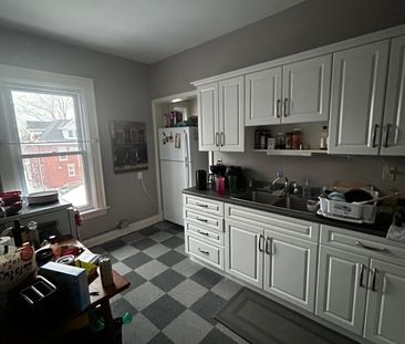 55 Paisley St, Guelph - Photo 1