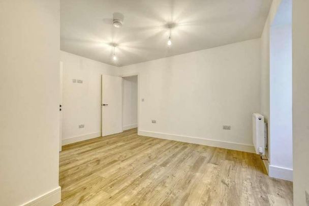 Westcliff Avenue, Westcliff-on-sea, SS0 - Photo 1