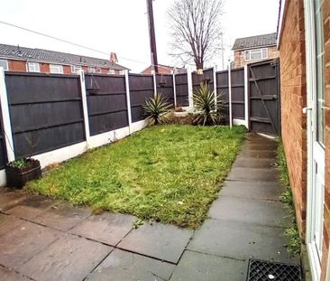 3 bedroom terraced house to rent - Photo 4