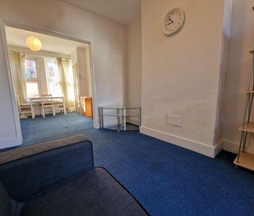 4 bedroom house to rent - Photo 2